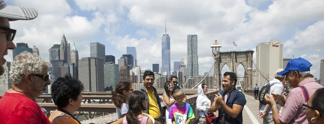 Brooklyn Bridge and DUMBO neighborhood walking tour