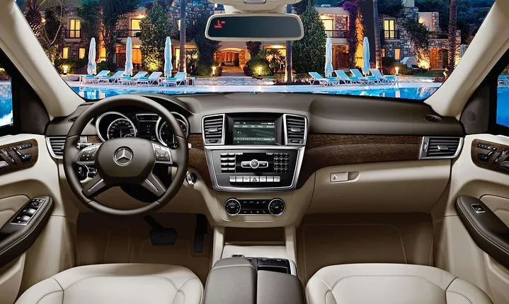 Private Transfer from Orlando-Sanford (SFB) Airport to SeaWorld