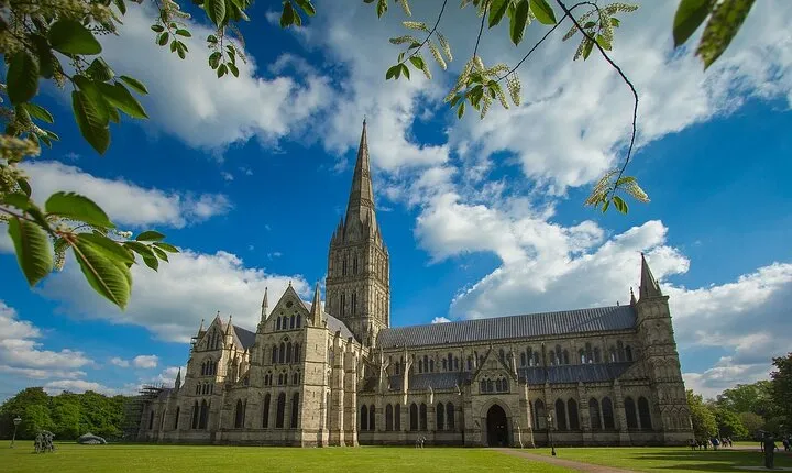 Salisbury Cathedral - Oxford PhD Historian + London transfer