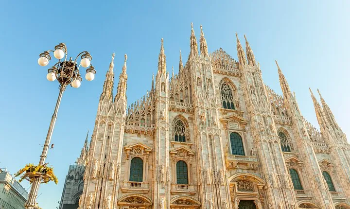 Skip the Line Guided Tour to Milan Cathedral & Duomo Rooftop