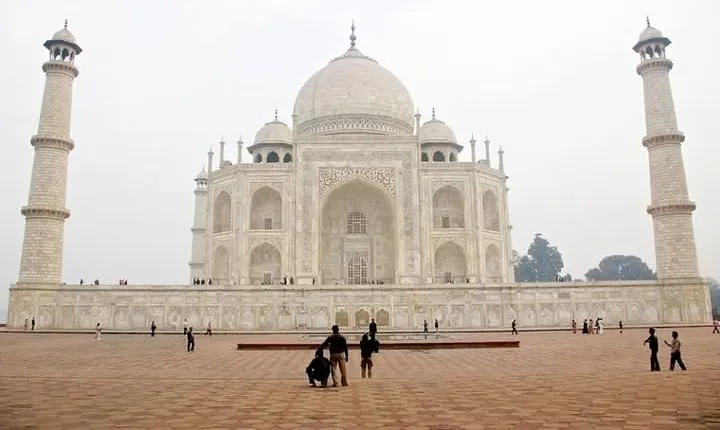 Same Day Agra Tour from Delhi by surface