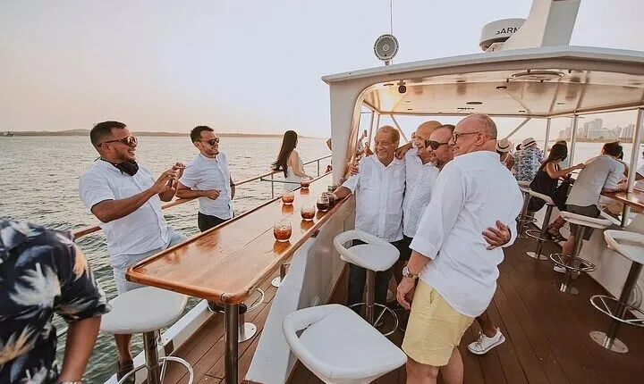 Luxury Yacht Sunset Cruise in Cartagena Bay, Colombia