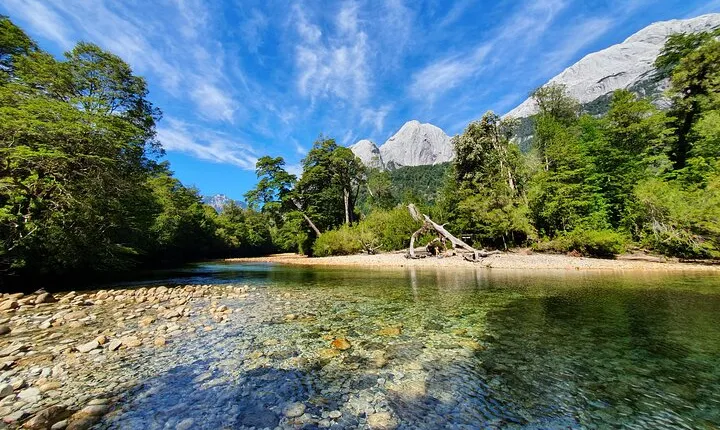 Trekking Slides Valle de La Junta, Cochamó