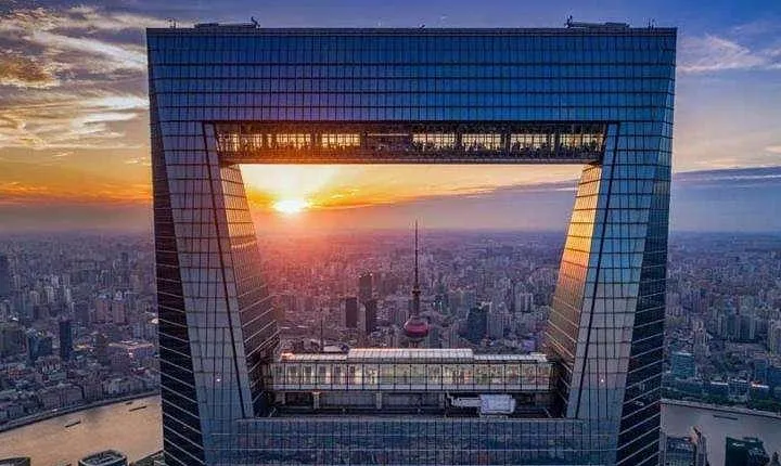 Shanghai day tour customized:Bund,YuGarden,Shanghai Tower,HuangpuRiver,Nanjinglu