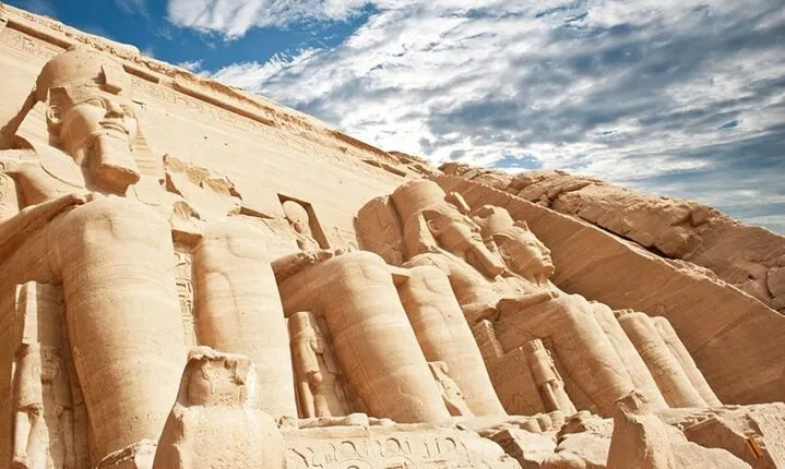 Guided Private Day Tour to Abu Simbel From Aswan