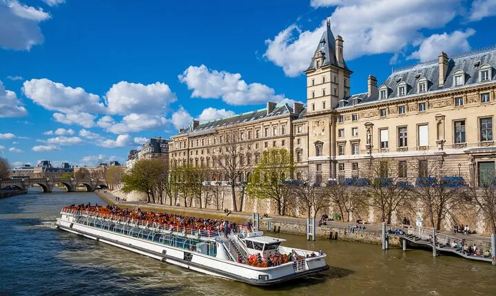 Seine River Cruise Experience With Panoramic Views