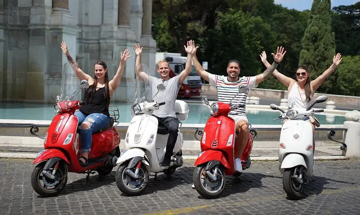 Rome Vespa Tour with Tiramisu