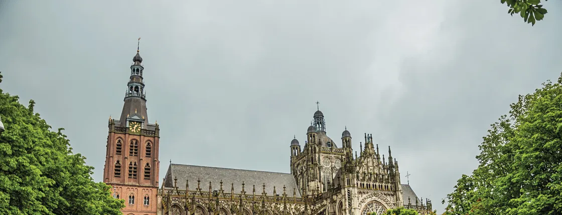 Self guided tour with interactive city game of 's-Hertogenbosch