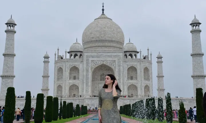 Private Full Day Taj Mahal Luxury Tour By Train From Delhi