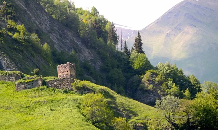 Private Full-Day Hiking Tour in Khada Valley