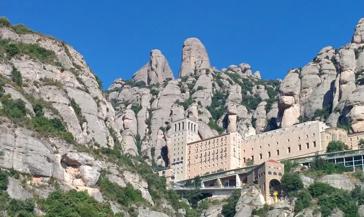 Full-day Montserrat Private Tour by Train + Cable car and/or Rack Railway