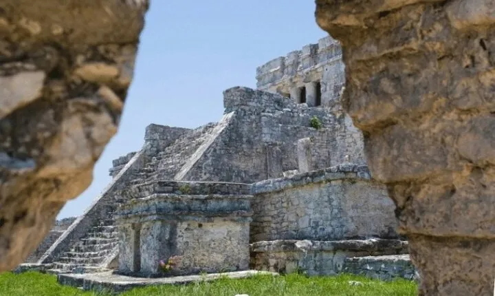 Tulum and Blue Cenote Private Day Tour from Cancun