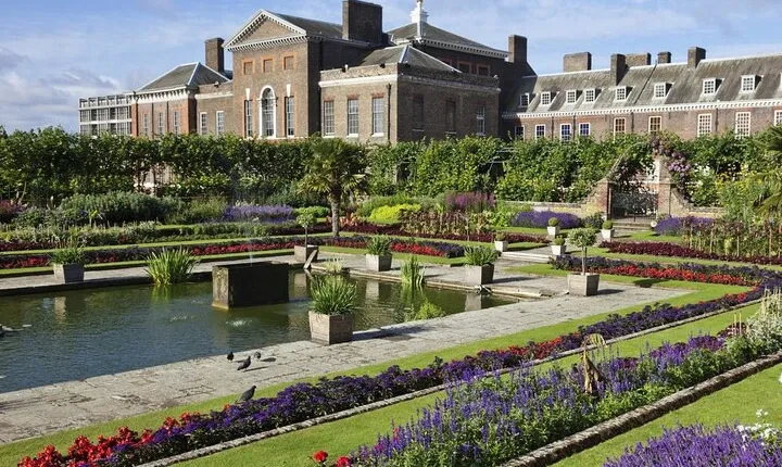 London Taxi Top Sights Tour and Kensington Palace Entry