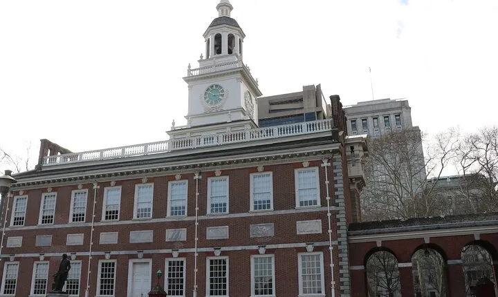 1-Day Tour to Philadelphia and Amish Community