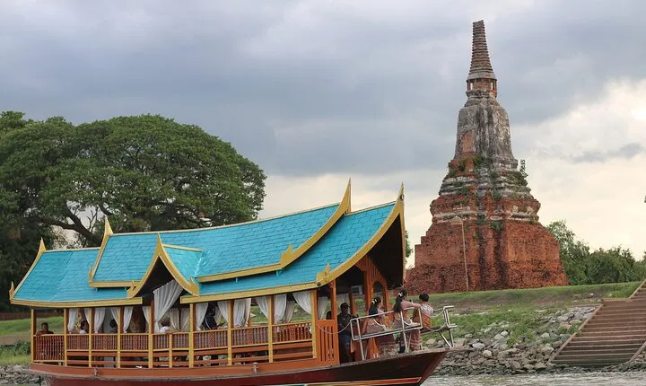 Ayutthaya's Famous Attractions & Heritage Cruise with Thai Dance