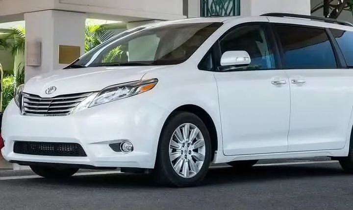 Private Transfer from Kaohsiung Airport (KHH) to Kaohsiung Port