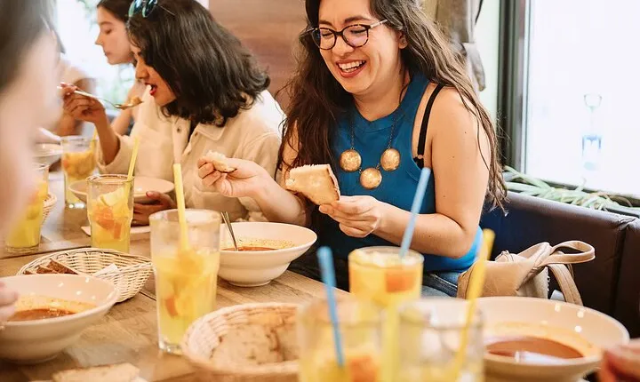 Budapest Bites: Street Food Tour of District 7 with Drinks