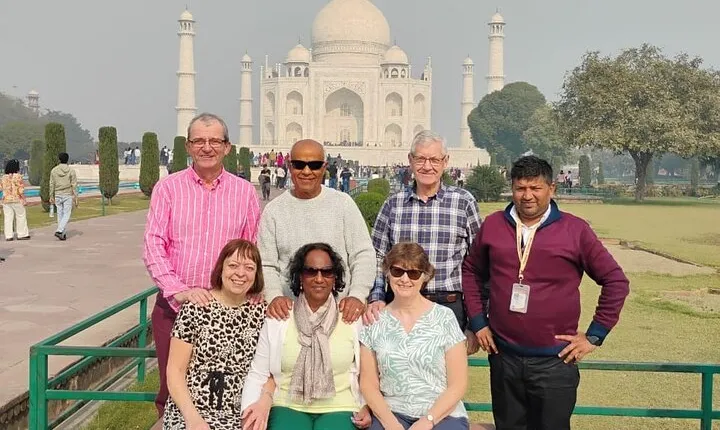 Agra: Taj mahal with Mausoleum Guide tour with Licensed Guide
