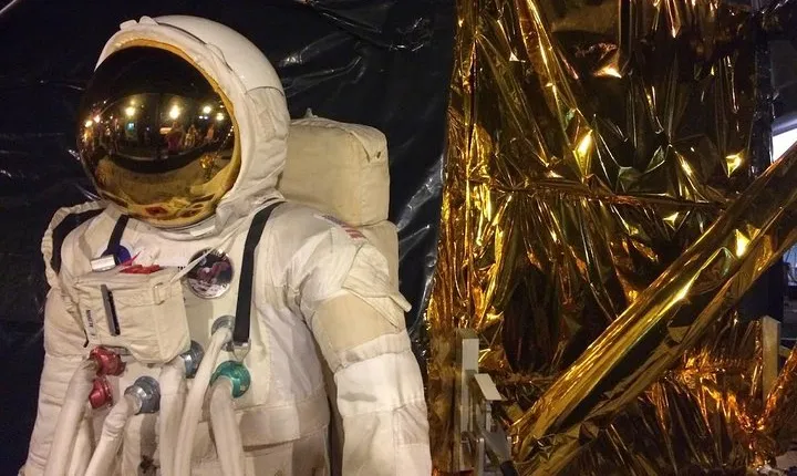 3-Hour Guided Tour of Science Museum in London