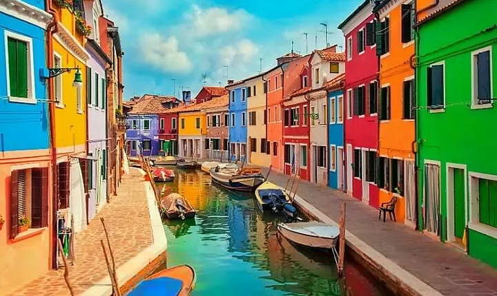 Island Hopping Tour: Mazzorbo, Burano and Murano
