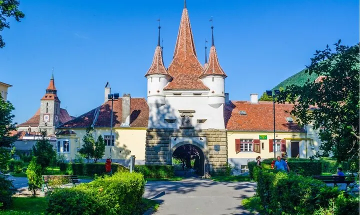 Medieval Brasov: Exploration Game and Self-Guided Tour