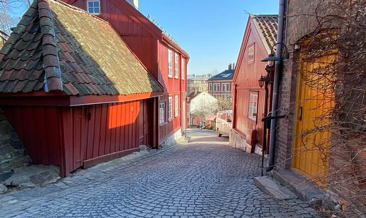 Self-Guided Ghost Tour Game for the Headless Horseman in Oslo