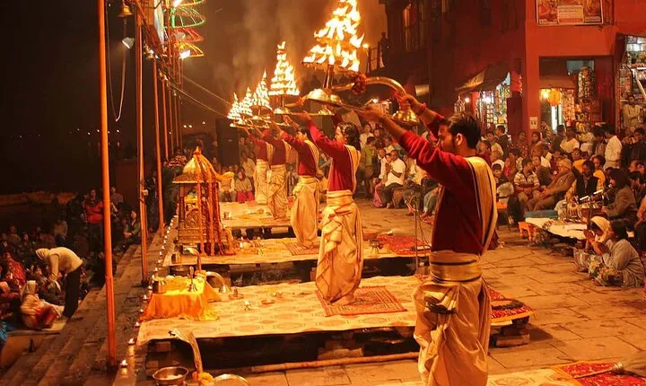 6 Days Golden Triangle with Ranthambore & Varanasi Tour
