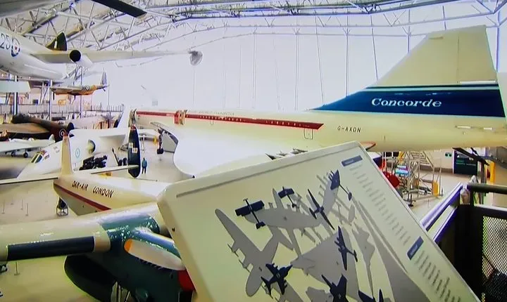 Luxury Private Vehicle Day Hire: London via Duxford imperial War Museum & Ely