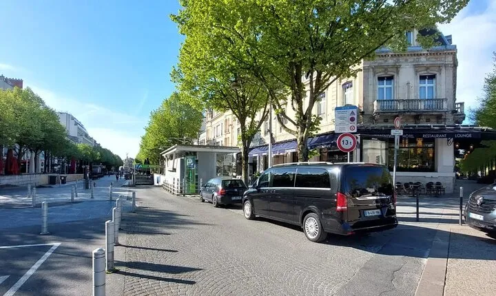 Private transfer from CDG or ORY airport to DisneyLand Paris