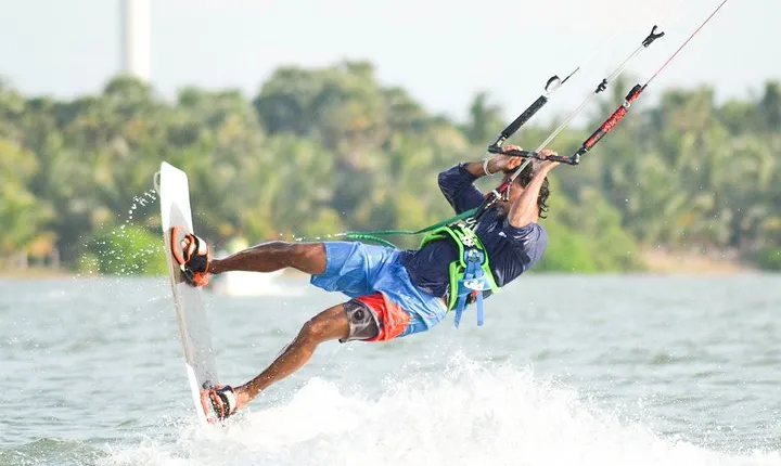 Discovery Kitesurfing Course from Kalpitiya