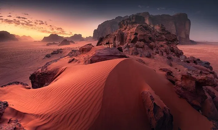 Petra and Wadi Rum in One Day | The Jordanian Mappers