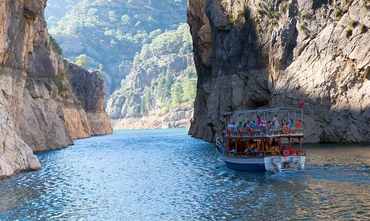 Green Canyon Cruise and Cabrio Bus Guided Tour
