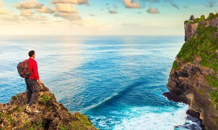 Bali: Uluwatu Temple, GWK, and Padang Beach – Full Day Tour