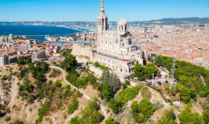 Private transfer from Nice to Marseille, 4 hour Stop in Cannes