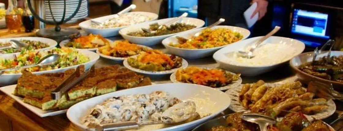 Gourmet Tour and Landmark Exploration in Izmir