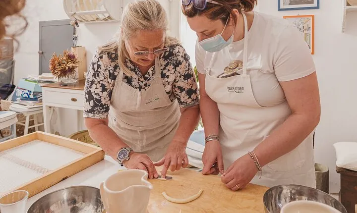 Apulian Cooking Class with Aperitif and Wine in Polignano a Mare