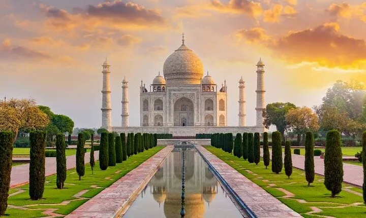 All Inclusive Taj Mahal, Agra Fort and Baby Taj Tour