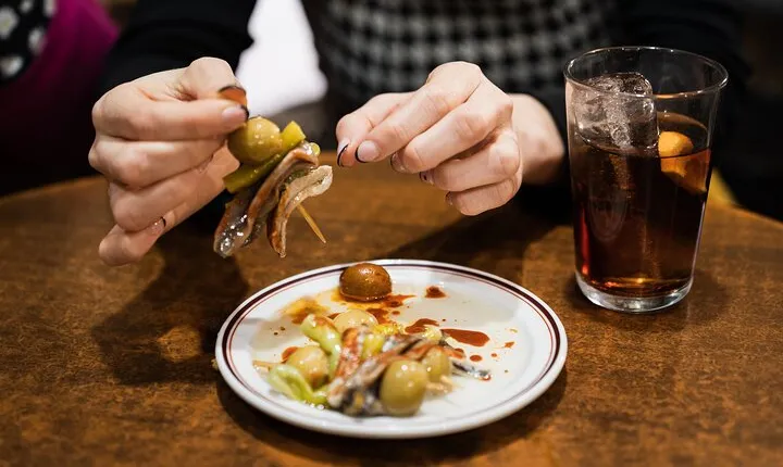 Bilbao Food Tour: Pintxos, Drinks, and Tapas with a Local