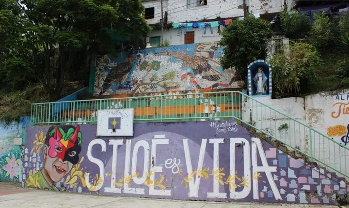 Comuna 20 - Art and Culture with social meaning