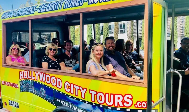 Hollywood and Celebrity Homes Bus Tour