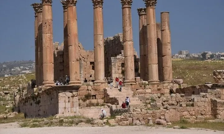 Private Full-Day Jerash Ruins Tour from Amman or Airport Pickup