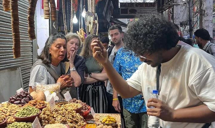 Temples and Bazars of Old Delhi Heritage Walk Tour