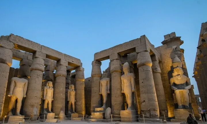 4-Days Tours with Cruise from Aswan to Luxor & Tours ,Balloon ,Abu Simbel Temple