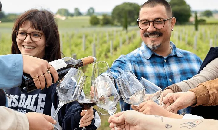 Full-Day tour to Saint-Emilion and Medoc, from Bordeaux