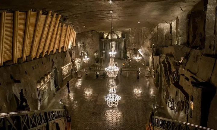Wieliczka Salt Mine Guided Tour with Transport from Krakow