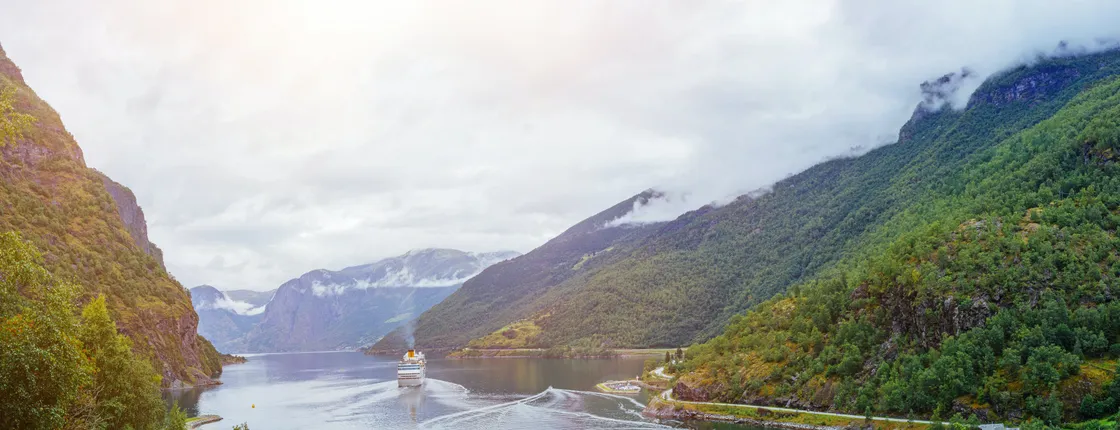 Self-guided round trip from Bergen to Sognefjord with the Flam railway