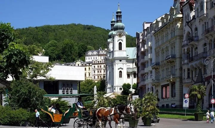 Private Tour: Karlovy Vary And Loket Castle Day Trip from Prague