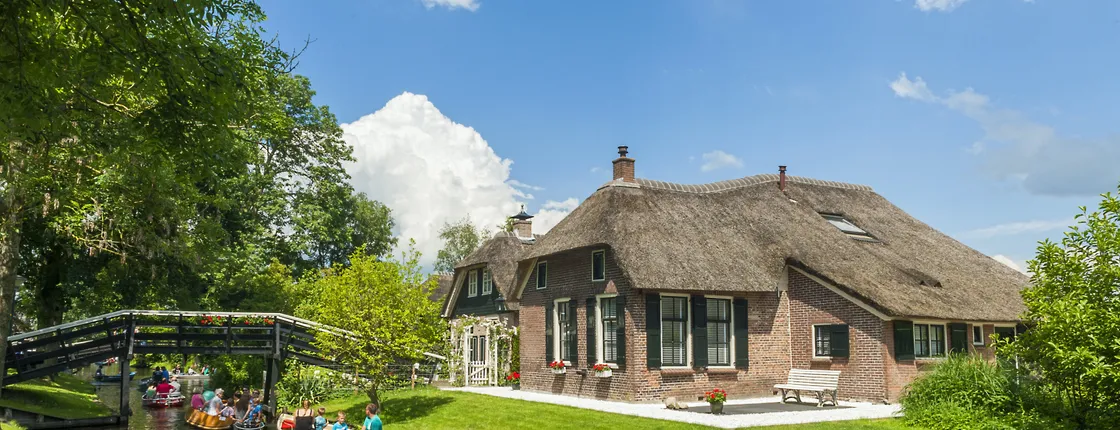Small-group day tour to Giethoorn from Amsterdam