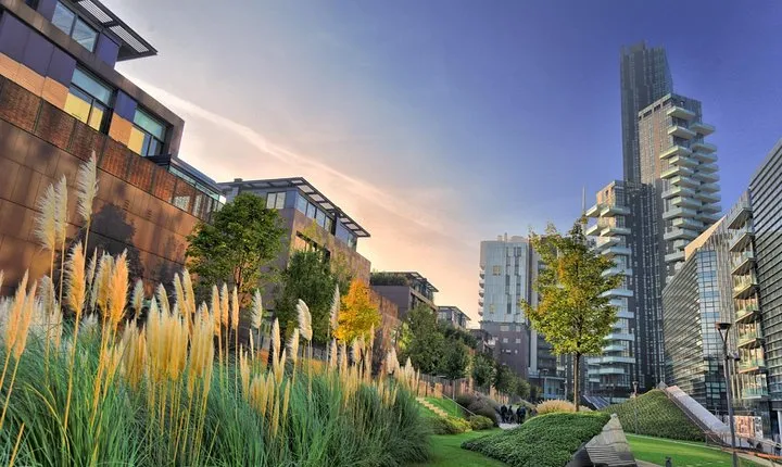 Porta Nuova Walking Experience