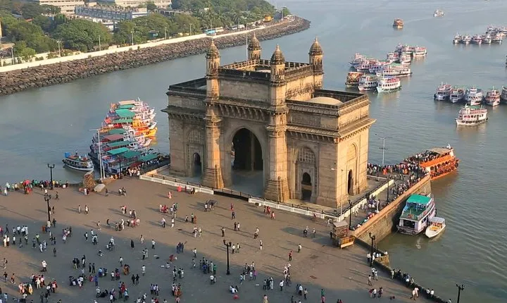 Mumbai City Tour for Women in Private Vehicle